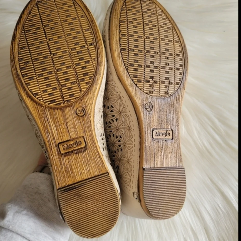 Ethan Valdes ANASTASIA - Picture 7 of 9